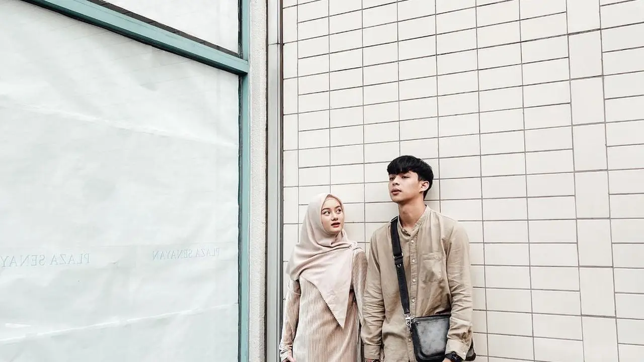 6 Potret Rey Mbayang Dampingi Dinda Hauw Selama Hamil, Makin Romantis