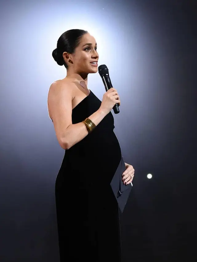 Penampilan Memesona Serba Hitam Meghan Markle, dari Gaun Sampai Cat Kuku