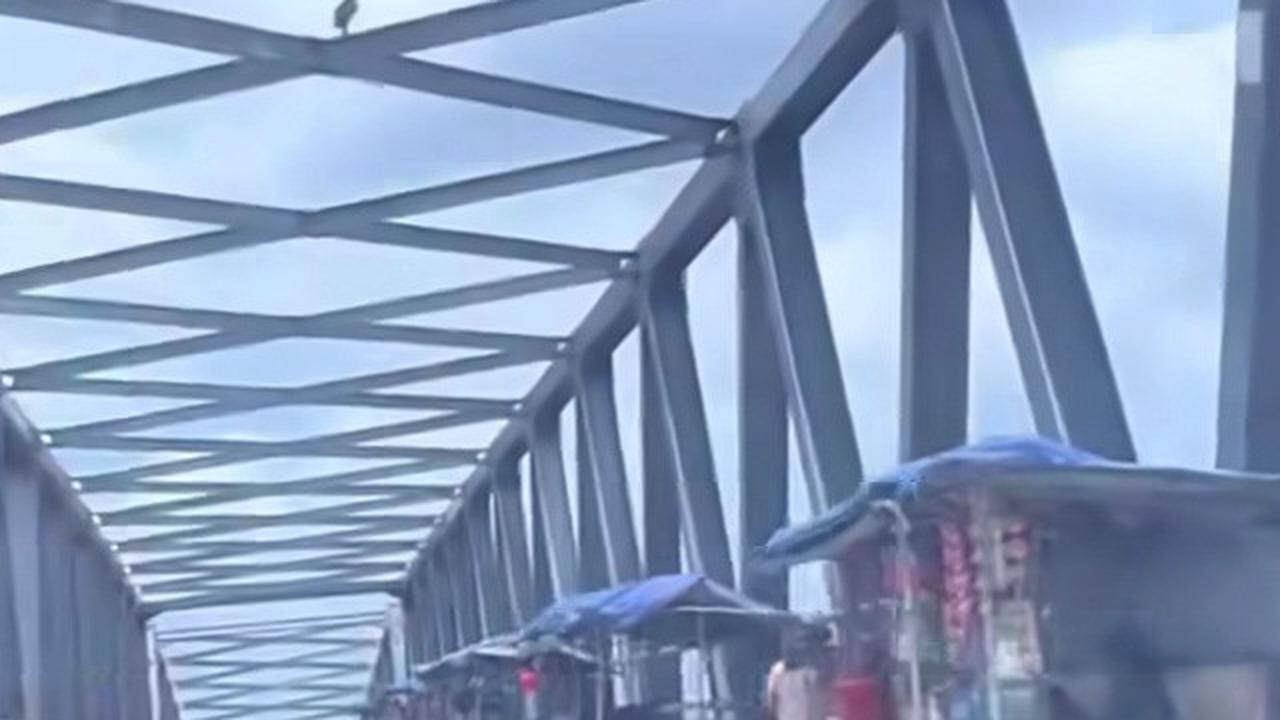 Sekali Lewat Bayar Rp50.000, Warga Resah Pungli di Jembatan Penghubung Banyuasin-OKI
