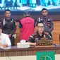 Kepala Kejaksaan Tinggi (Kajati) Gorontalo, Purwanto Joko Irianto saat menggelar konferensi pers penahanan Bupati Hamim Pou (Arfandi Ibrahim/Liputan6.com)