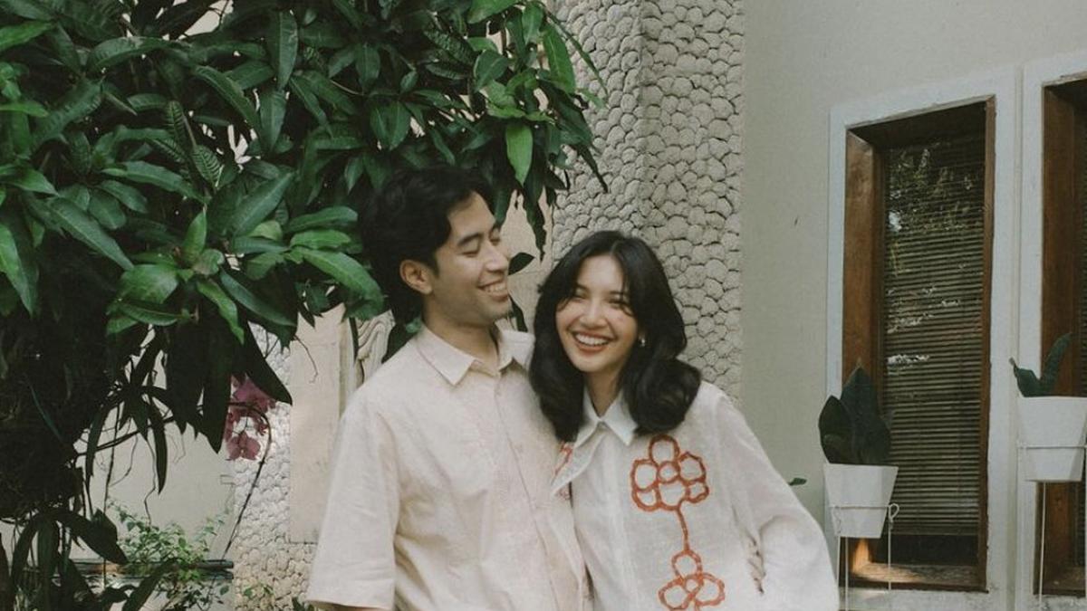 Vidi Aldiano Tumpahkan Rasa Syukur dan Cinta untuk Sheila Dara di Hari Anniversary