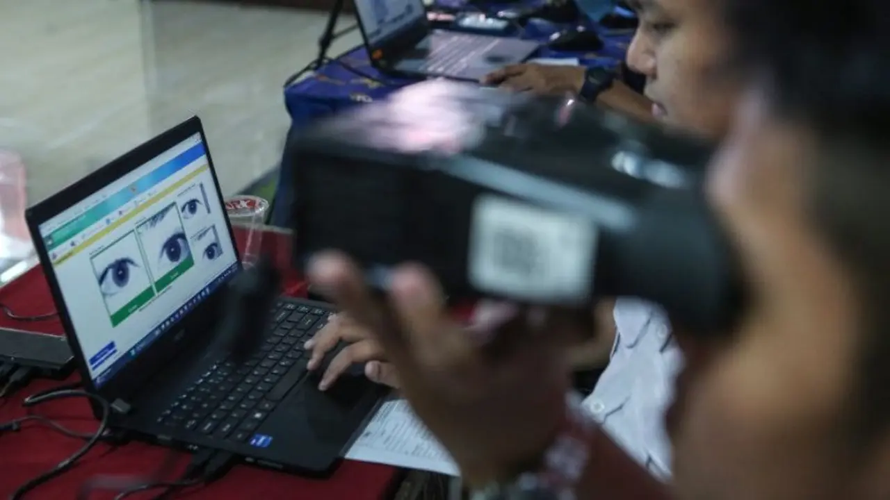 Suku Dinas Kependudukan dan Pencatatan Sipil Jakarta Selatan (Sudin Dukcapil Jaksel) menargetkan mencetak 1.753.733 KTP elektronik (e-KTP) pada 2025.