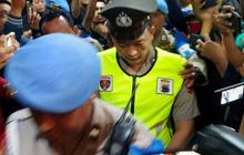 Jalani Sidang Kode Etik, Penampilan Aipda Robig Kenakan Seragam Polisi Jalan Tertunduk Masuki Ruang Sidang