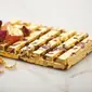 Mau sesuatu yang baru di tahun baru Imlek? Coklat batang berlapis emas 24-karat ini bisa menjadi kudapan istimewa dimalam tahun baru lho.  Sumber gambar : Nestle - Australia