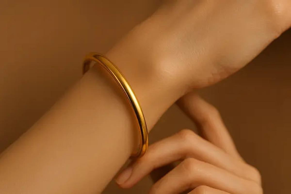 8 Desain Gelang Emas 24 Karat Kekinian 2025 yang Lagi Viral di Kalangan Ibu-Ibu