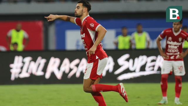 Penyerang Bali United Jens Raven