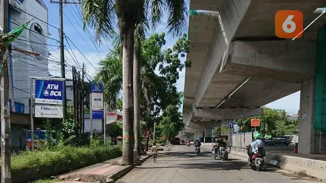 Jalan AP Pettarani Makassar Sepi (Fauzan/Liputan6.com)