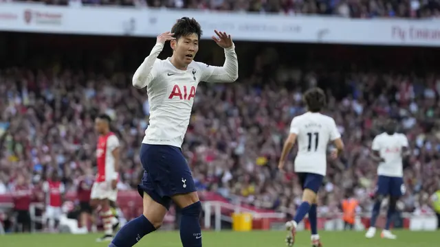 Arsenal Taklukkan Tottenham 3-1 di Emirates