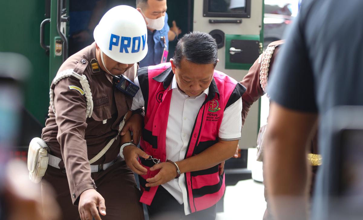 Eks Jampidsus Febrie Diperiksa dalam Kasus TPPU