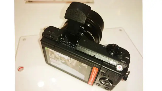 Sony Alpha 5100 4
