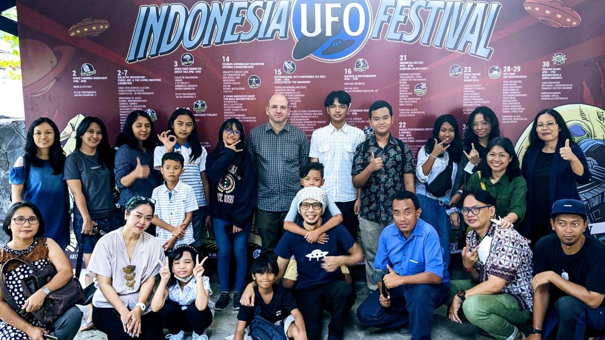 Ada Jamur Alien dalam Pembukaan Indonesia UFO Festival 2023, Ini