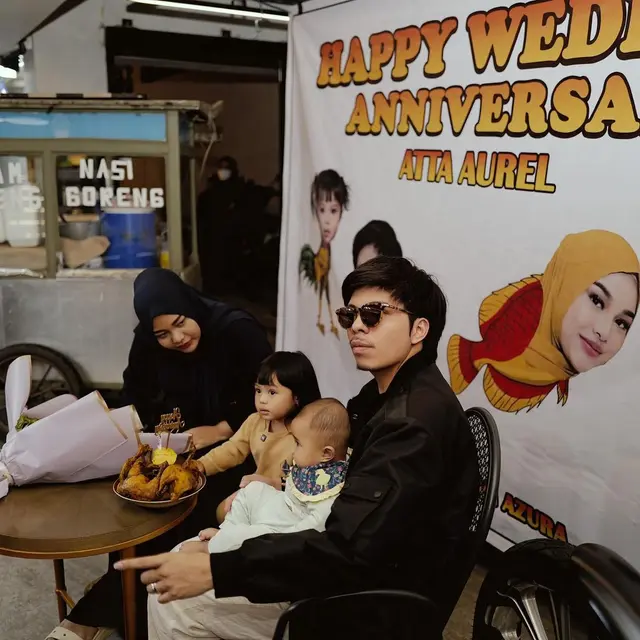 Perayaan wedding anniversary Atta Halilintar dan Aurel Hermansyah ke-3. [Foto: Instagram/attahalilintar]
