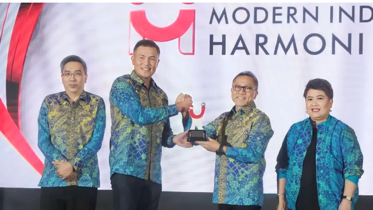 Menteri Perdagangan (Mendag) Zulkifli Hasan (Zulhas)  dalam malam anugerah Harmoni Award 2023. (Dok Kemendag)