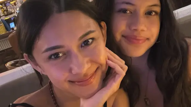 Nana Mirdad dan Sarah, ibu dan anak dengan tampilan good looking. [@nanamirdad_]