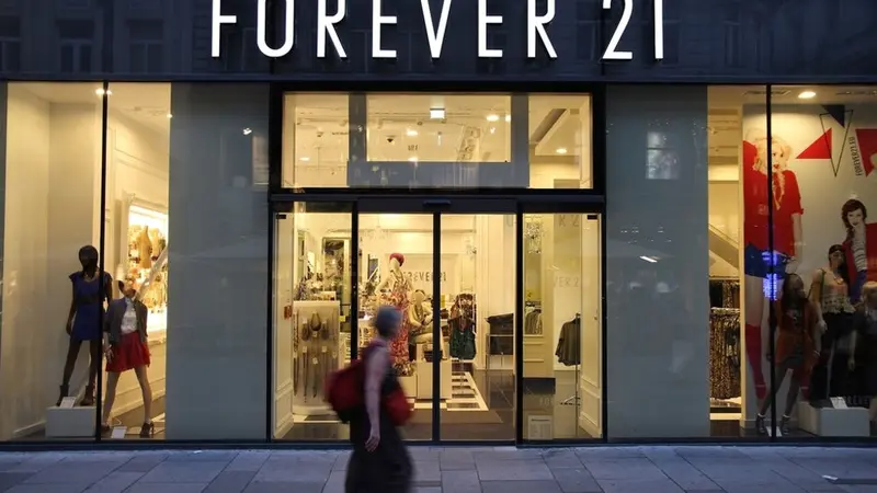 Forever 21 Alami Kebangkrutan dan Tutup Raturan Gerai