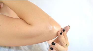 Cara Mudah Dan Murah Putihkan Siku Hitam Dengan Scrub Gula Beauty Fimela Com