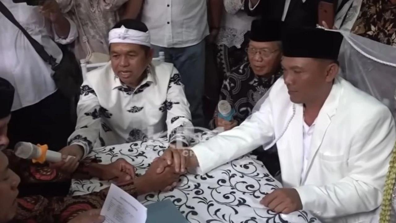 Heboh Se-Jabar! Dedi Mulyadi Jadi Saksi Nikah Kades, Sumbang Emas dan Baju Dalam