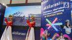 Penari saat tampil pada Peluncuran Produk Aksi Selaras Sinergi (AKSILARASI) dalam ajang IdeaFest 2024 di JCC, Senayan, Jakarta, Jumat (27/9/2024). (Liputan6.com/Angga Yuniar)