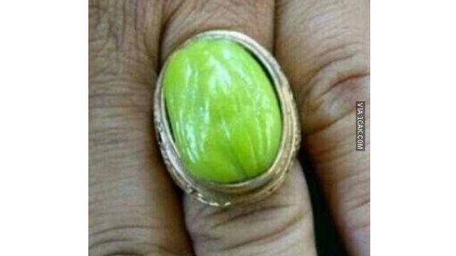 6 Cincin Anti-mainstream Ini Bentuknya Kelewat Unik, Kocak