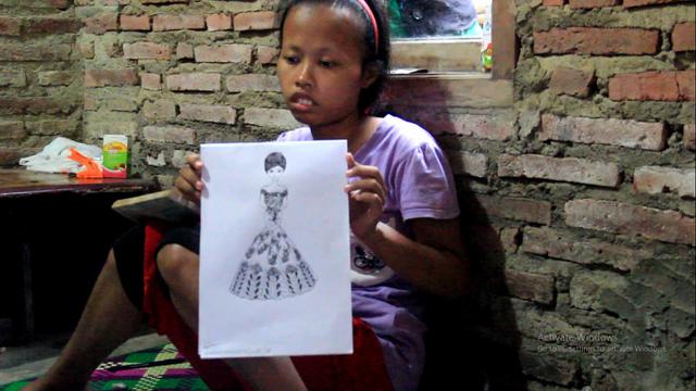 Viral Bocah Dengan Iq Sangat Rendah Mahir Desain Gaun Fantastis Regional Liputan6 Com Sketsa desain gaun pesta for android apk download. rendah mahir desain gaun fantastis