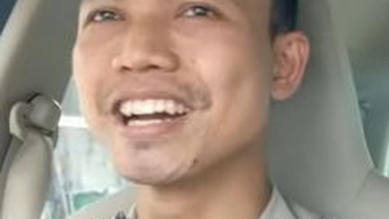 "Tempat tes dari rumah saya itu sangat jauh, karena beda kota. Jadi waktu tes itu kurang lebih saya menghabiskan dana Rp5 juta" ungkapnya. <br>