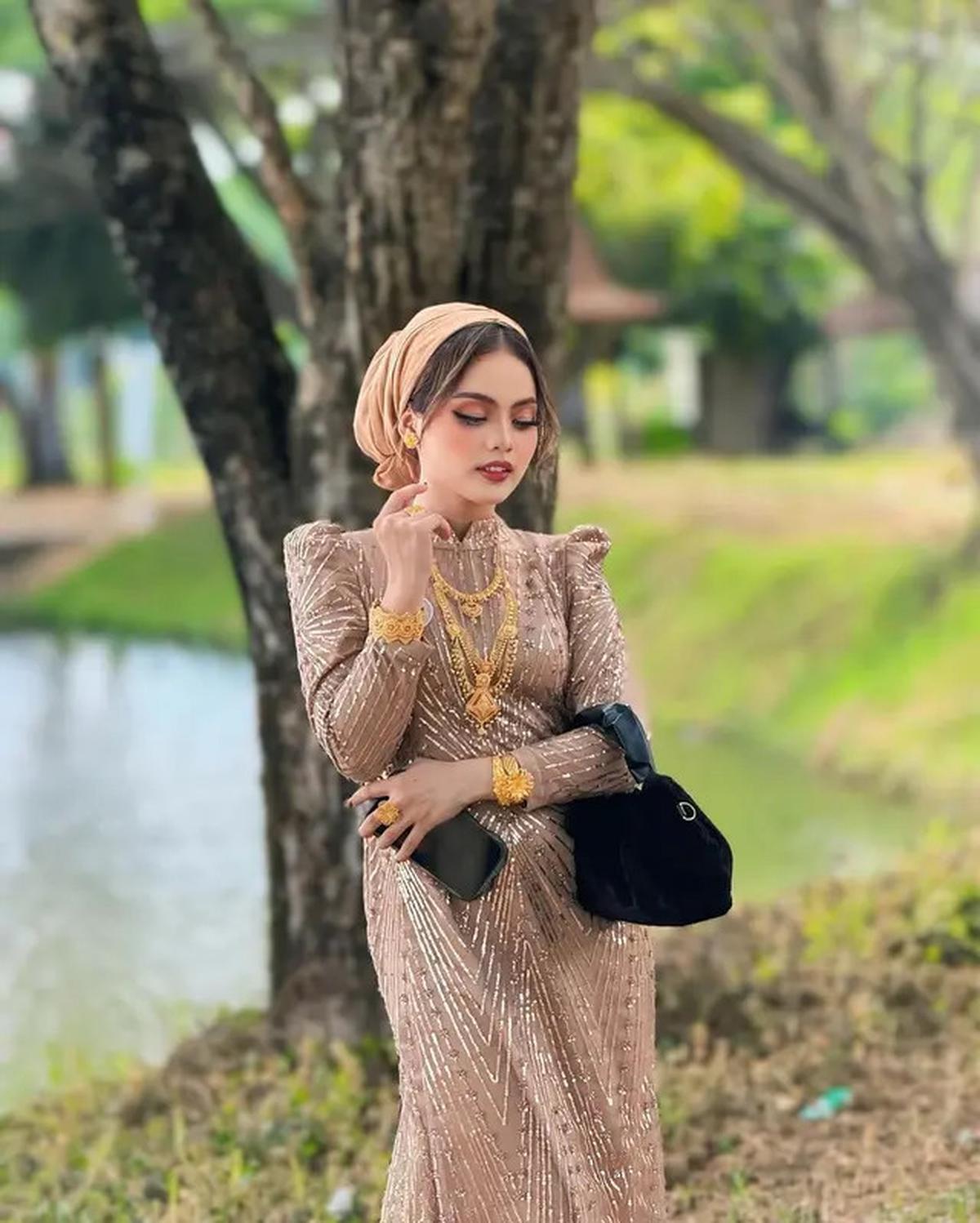 7 Potret Pedangdut di Pernikahan Nia LIDA, Lady Rara dan Melly Lee Jadi Bridesmaid