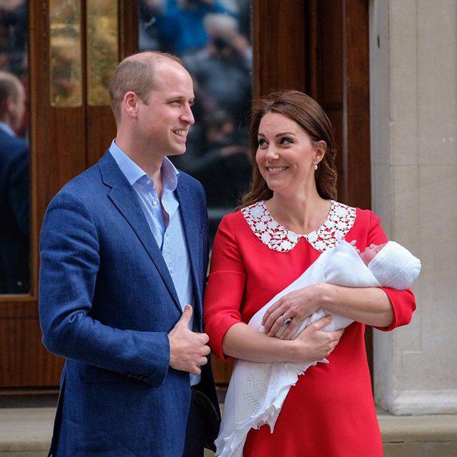 Kate setelah melahirkan royal baby number three/copyright: twitter Kensington Royal