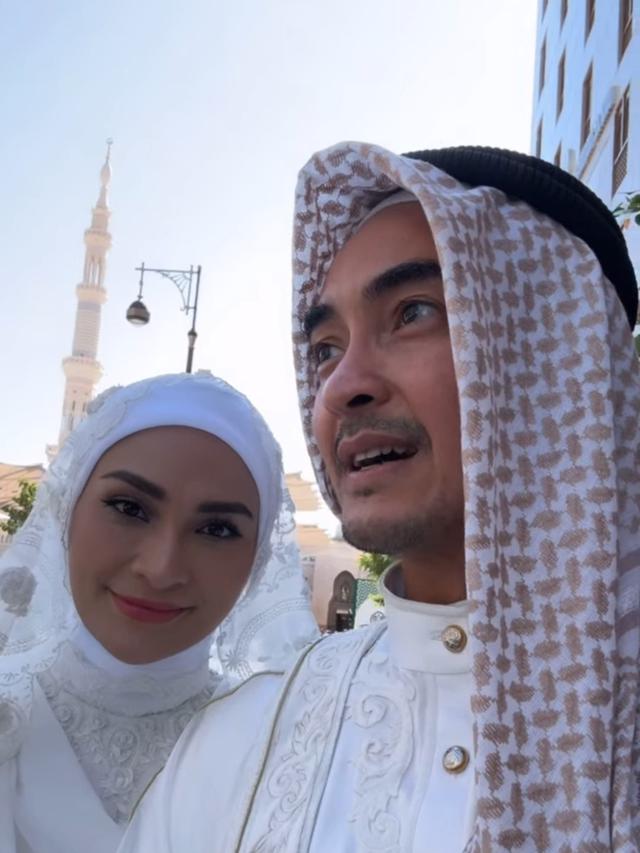 Akad Nikah Zumi Zola dan Putri Zulhas