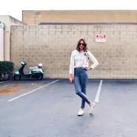 Coba lihat orang asing di sekelilingmu dan tebak zodiak mereka. Bisa? (Via: thoughtcatalog.com)