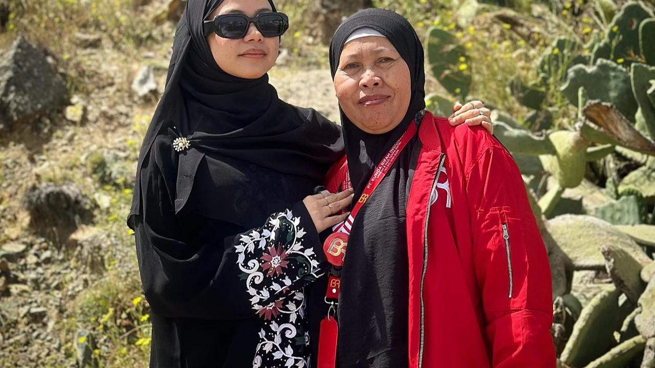 Rara LIDA Bersama Ibunda