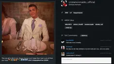 Gaya Cristiano Ronaldo saat menyambut malam tahun baru 2016 bersama teman-temannya. (Instagram/CristianoRonaldo)