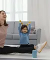 Bodyweight workout tanpa alat, HIIT ringan dan latihan kekuatan dengan beban ringan dapat menjadi tips olahraga yang bisa dicoba di rumah. [Dok/freepik.com]