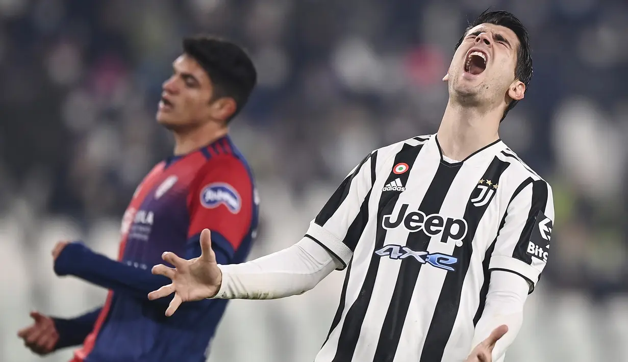 Situs Transfermarkt telah merilis banderol atau nilai pasar terbaru pesepak bola di seluruh dunia, termasuk di Liga Italia. Tercatat, 5 pemain berikut mengalami penurunan nilai pasar, meskipun beberapa tampil memuaskan bersama klubnya. (LaPresse via AP/Fabio Ferrari)