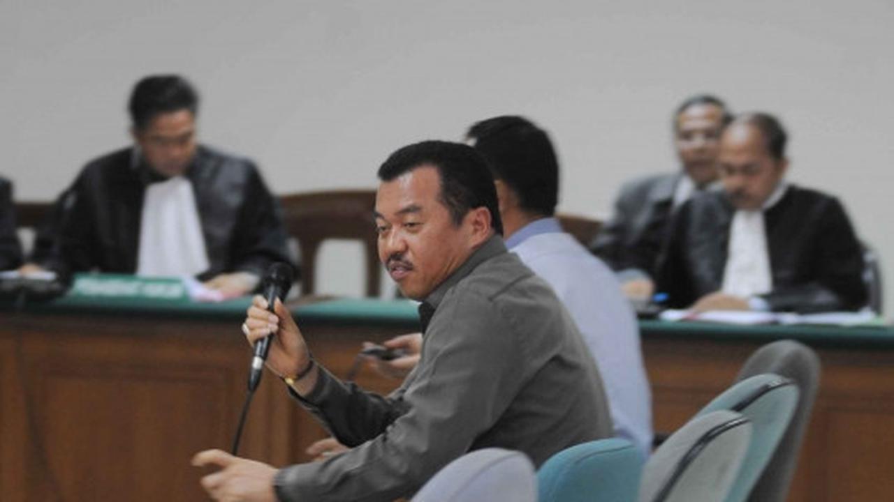 Pengacara Rudy Alfonso bersaksi di sidang Amir Hamzah
