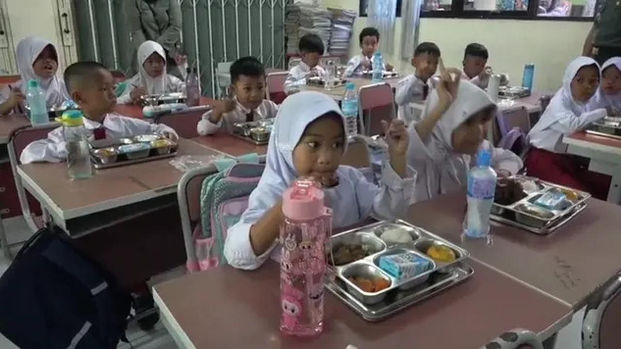 Anak SD di Gorontalo Sisakan Jatah Makan Bergizi Gratis: Mau Dikasih Mama, di Rumah Nggak Ada Nasi