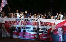 FOTO: Sambut Pelantikan Presiden, Massa Relawan Prabowo-Gibran Gelar Tasyakuran dan Doa Bersama di Tugu Proklamasi