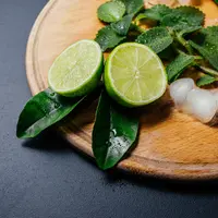 Daun Jeruk (Credit: freepic.diller on Freepik)