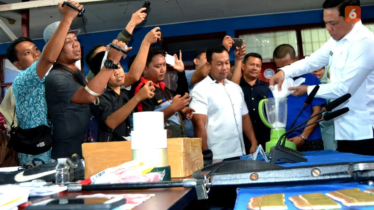 BNN Bengkulu "Blender" Setengah Kilo Sabu Asal Medan