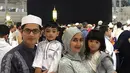 Sejak awal menikah, pasangan Tommy dan Tania sudah tidak mendapat restu dari keluarga Tania. Enam tahun pasangan ini membina rumah tangga dengan dikaruniai dua orang anak. (dok. Instagram)