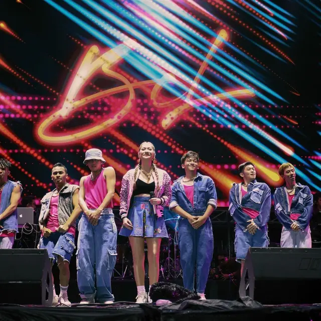 11 Outfit Playful Bunga Citra Lestari Saat Guncang Bandung dari Atas Panggung