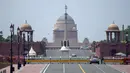 Sekitar 130 ribu petugas keamanan dan polisi Delhi yang berkekuatan 80 ribu orang dikerahkan saat India menjadi tuan rumah pada pertemuan puncak G20 di New Delhi. (AP Photo/Channi Anand)
