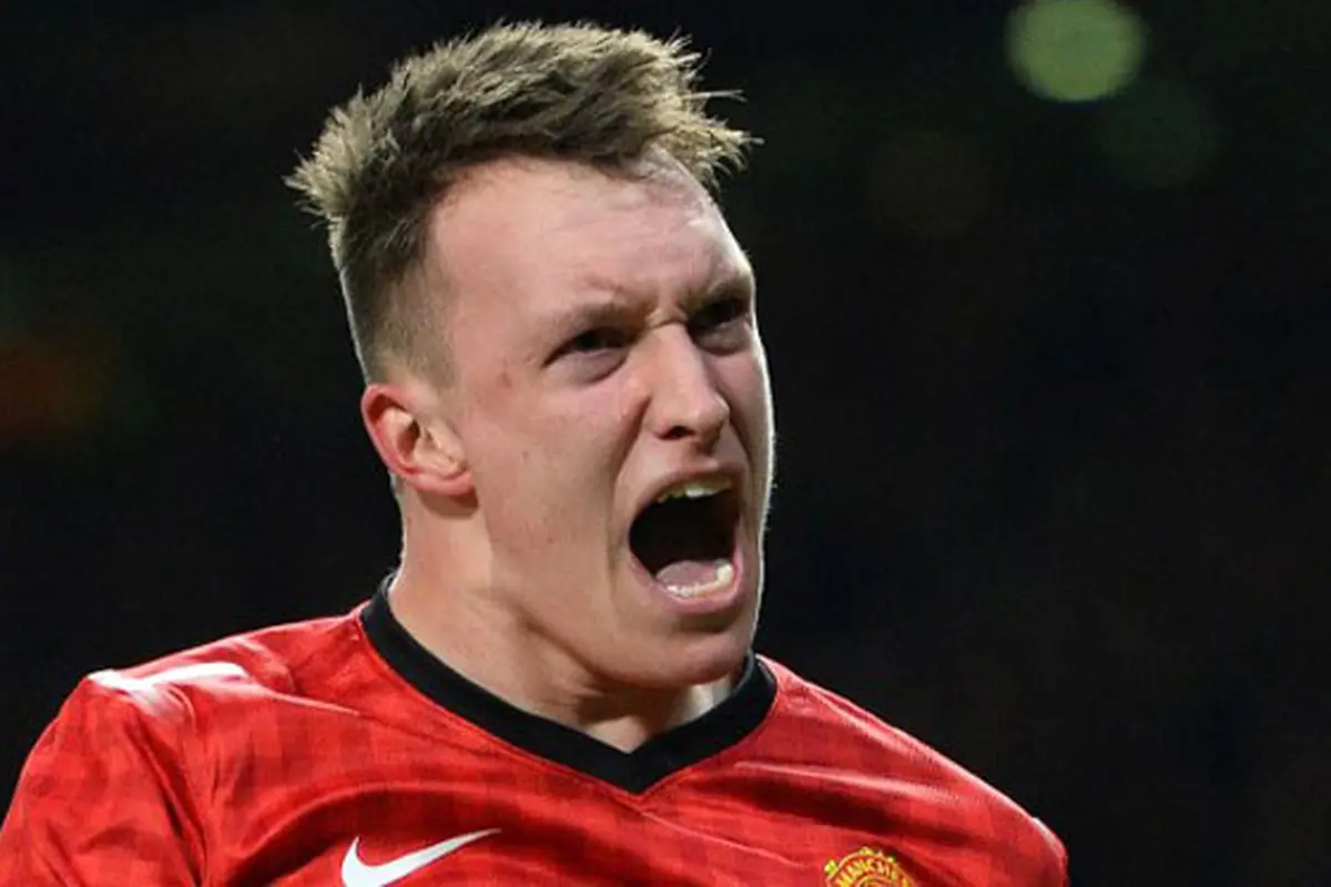 phil-jones-2-130409b.jpg