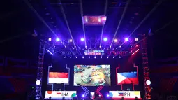 Timnas e-sport Indonesia saat melawan Filipina pada laga final Mobile Legends SEA Games 2019 di Filoil Flying V Center, Manila, Minggu (8/12). Indonesia kalah 2-3 dari Filipina. (Bola.com/M Iqbal Ichsan)