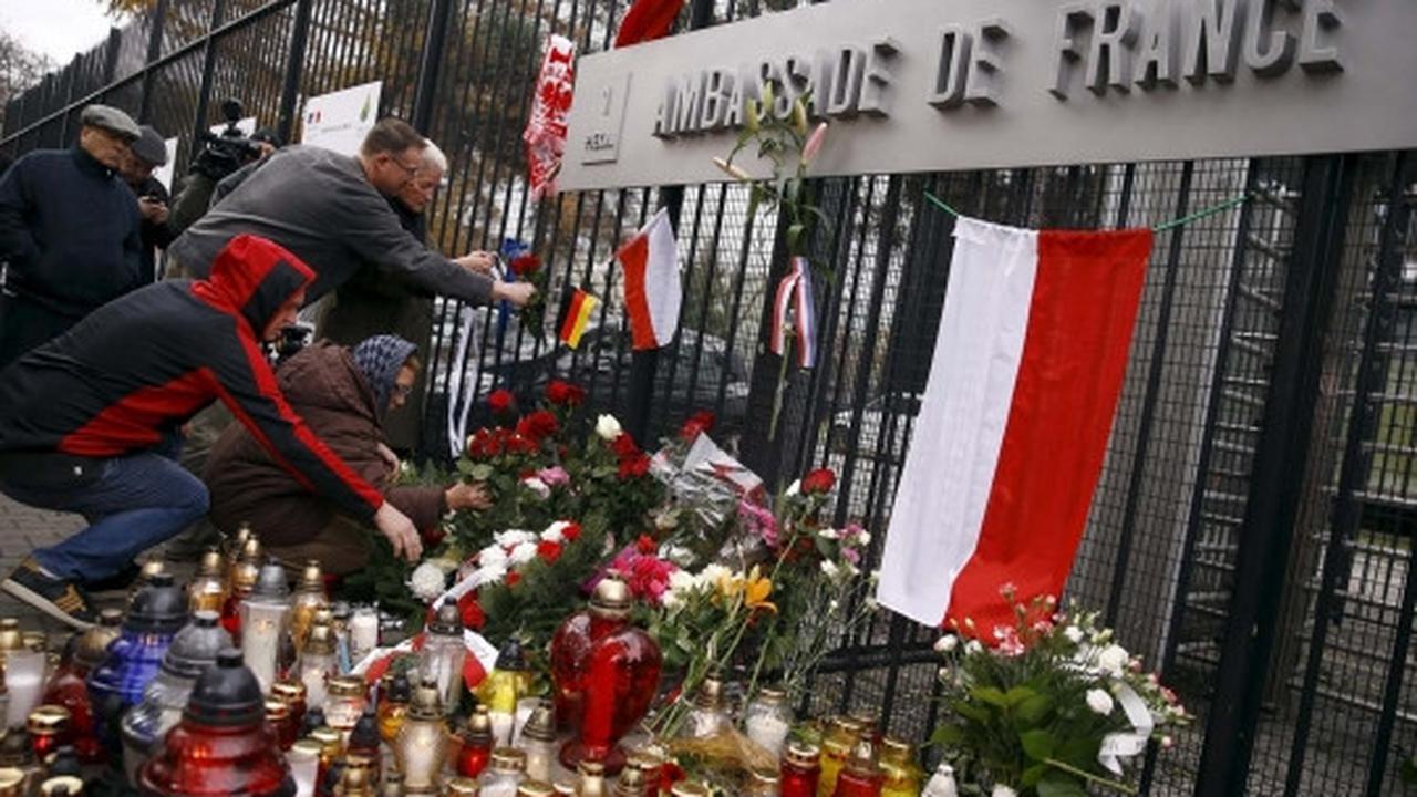 Dunia berduka untuk korban serangan di Paris
