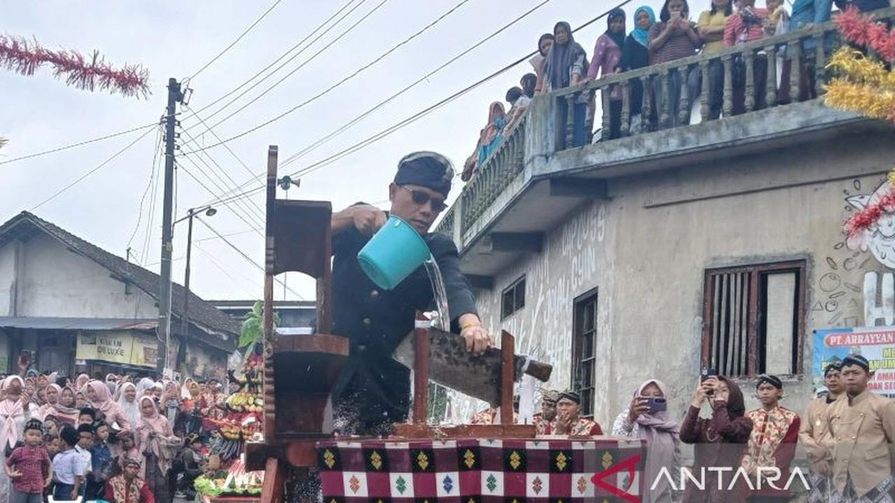 Warga Lereng Sumbing Lestarikan Tradisi Srobong Gobang, Jaga Persatuan dan Kearifan Lokal