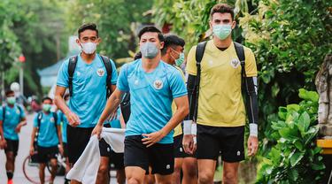 Timnas Indonesia dan Timor Leste yang akan menjalani dua kali laga uji coba dalam FIFA Matchday telah menjalani sesi latihan terakhir jelang laga pertama, Kamis (27/1/2022). Kedua tim secara bergantian berlatih di Stadion Gelora Samudra Kuta, Bali, Rabu (26/1/2022). (Bola.com/Alit Binawan)