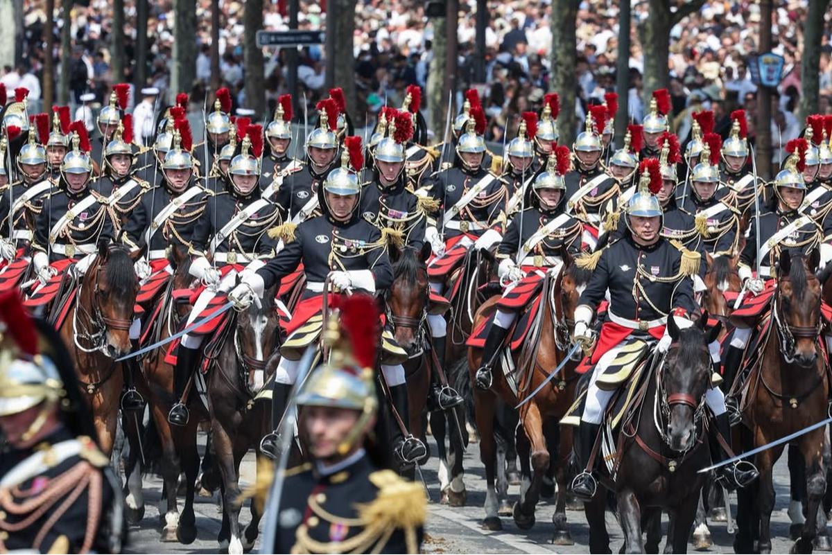 Pasukan Berkuda di Bastille Day