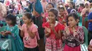 Kegembiraan anak-anak korban saat mengikuti kegiatan "Trauma Healing" di Pidie Jaya, Aceh, Jumat (9/12). Kegiatan tersebut untuk memulihkan rasa trauma anak-anak korban gempa bumi di Pidie Jaya. (Liputan6.com/Angga Yuniar)