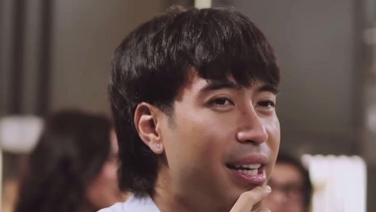 7 Potret Vidi Aldiano dan Keluarga Khotmil Quran Bersama Anak Pesantren, Penampilan Sheila Dara Tak Berhijab Jadi Sorotan