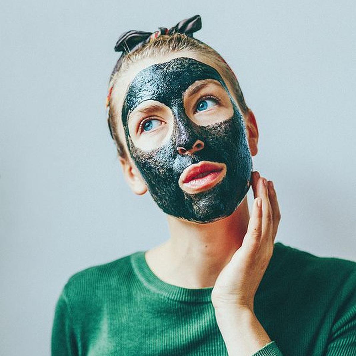 Punya Kulit Berjerawat? Simak Urutan Skincare Malam yang Paling Efektif untuk Hasil Maksimal